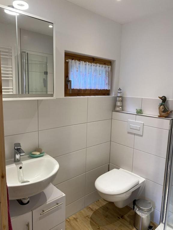 Vakantiehuis Holzhaus Mit Direktem Wasserzugang In Berlin-koepenick